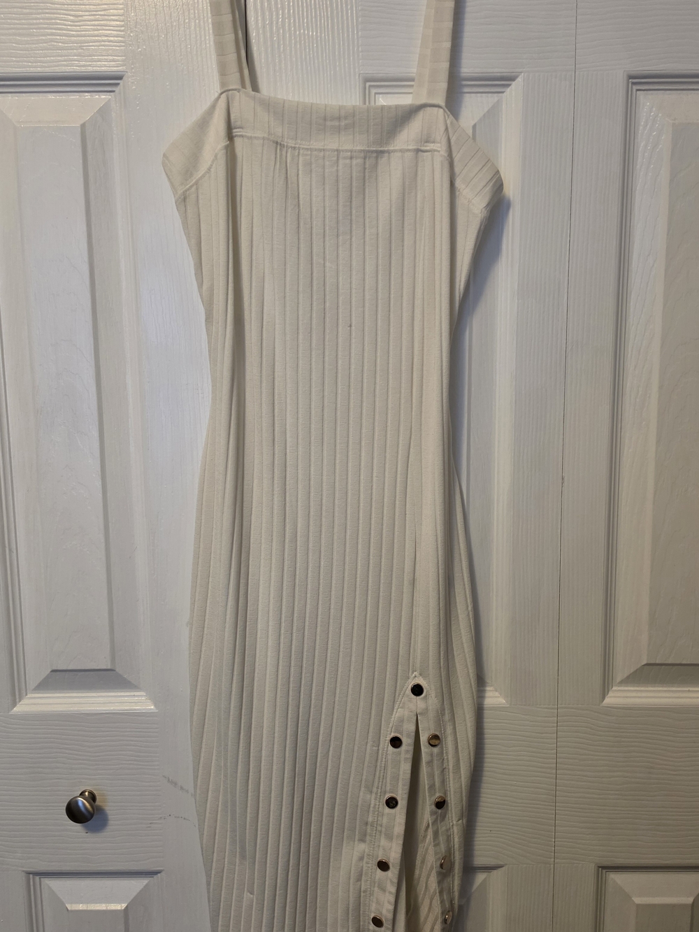 Haute Monde Cream Ribbed Button-Slit Midi Dress